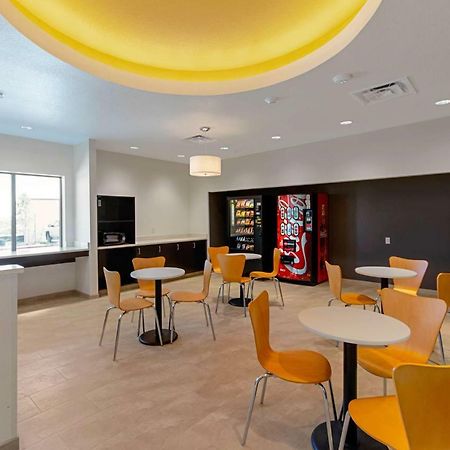 Motel 6 Austin Airport Kültér fotó
