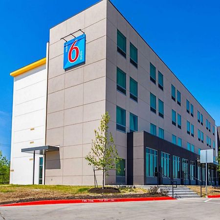 Motel 6 Austin Airport Kültér fotó