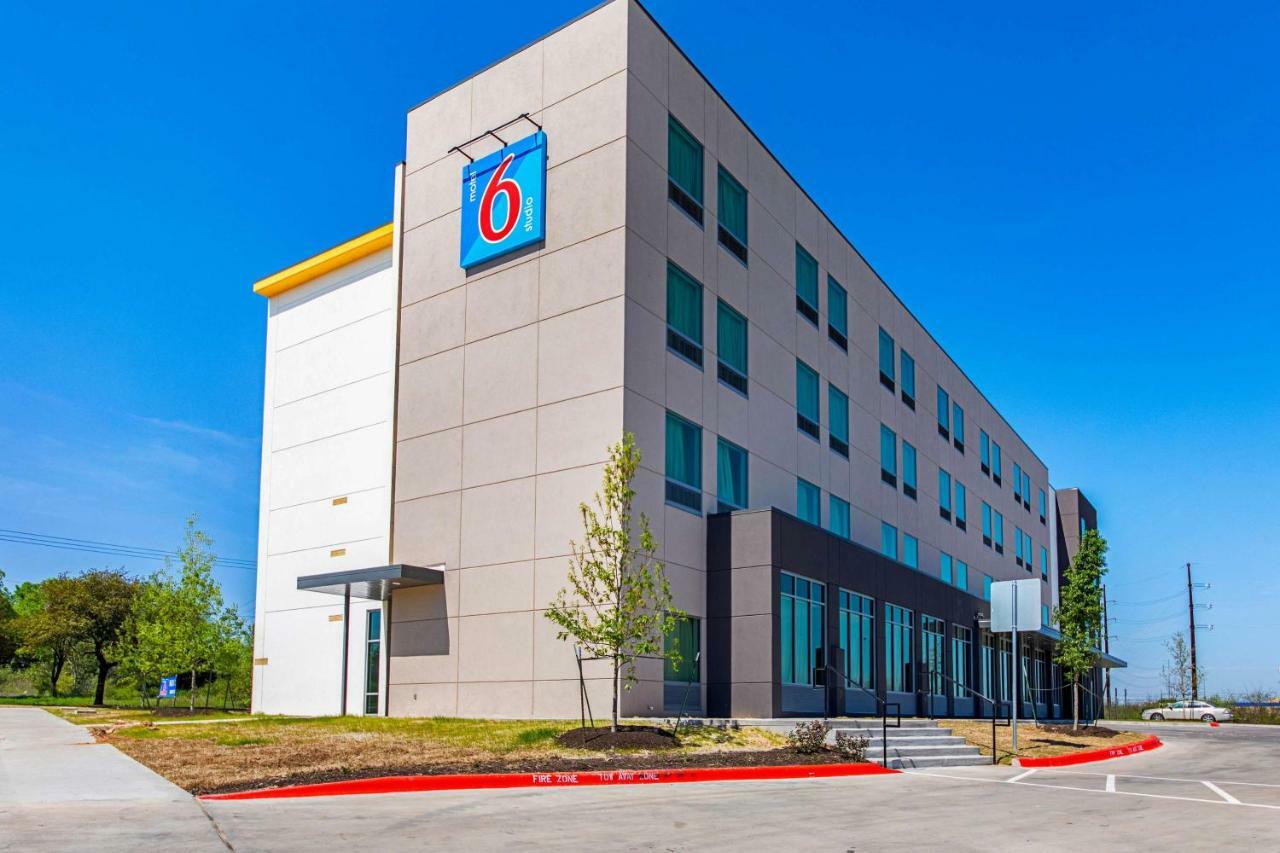 Motel 6 Austin Airport Kültér fotó