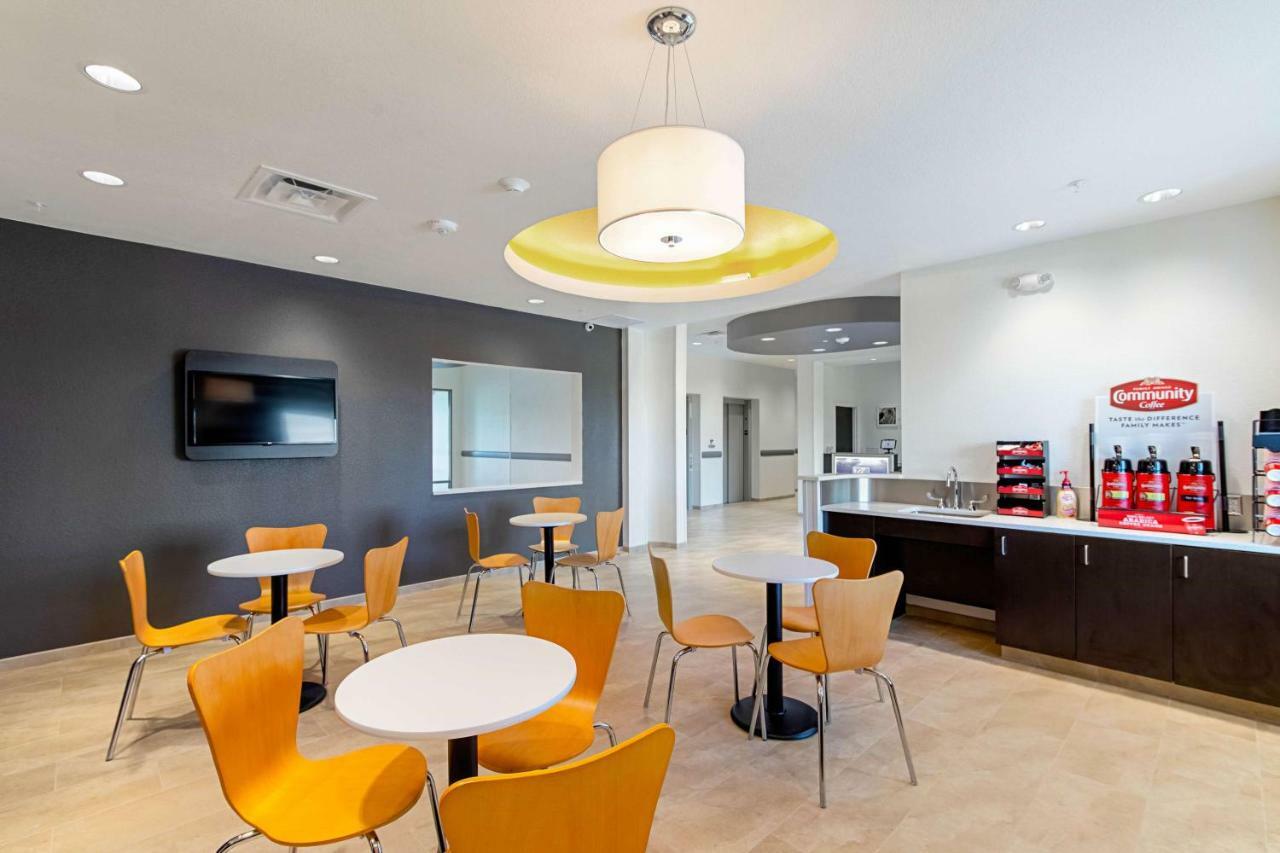 Motel 6 Austin Airport Kültér fotó